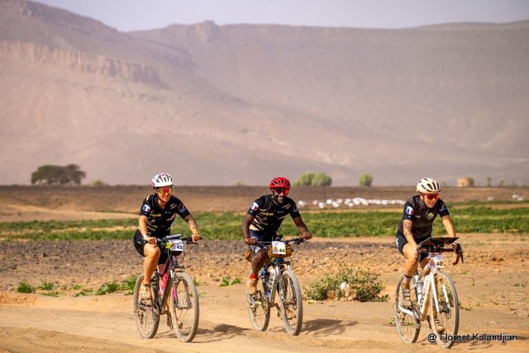 La Vélodyssée du Maroc : une aventure cycliste entre désert, endurance et engagement humain